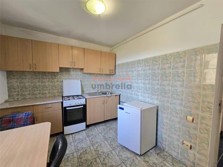 DE INCHIRIAT garsoniera , zona Plopilor Manastur, 27 mp, 250 euro - Fotografie 4