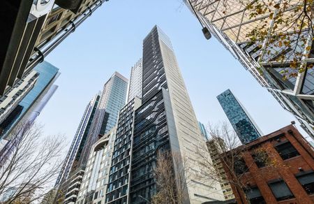 Furnished 2 Bedroom Apartments with City View in Central Location! - Photo 5