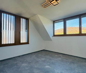 Helle, moderne 3½-Zimmer-Maisonettewohnung mit Wintergarten an idea... - Photo 3