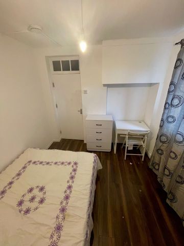 Room in a Shared House, Nethercott House, E3 - Photo 2