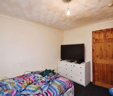 Railway Street, Cardiff, CF24 - Photo 4