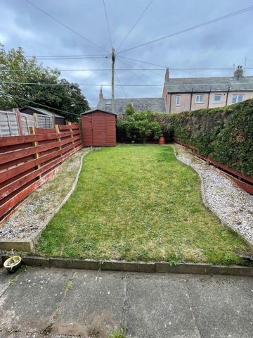 2 bedroom terraced house to rent - Photo 2