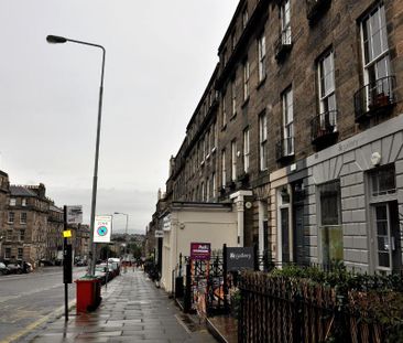 3 bedroom flat to rent - Photo 5