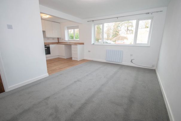 Arbour Close, Rugby, CV22 - Photo 1