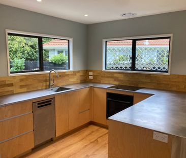 A Little Bit Of English Garden By The Sea - Photo 6