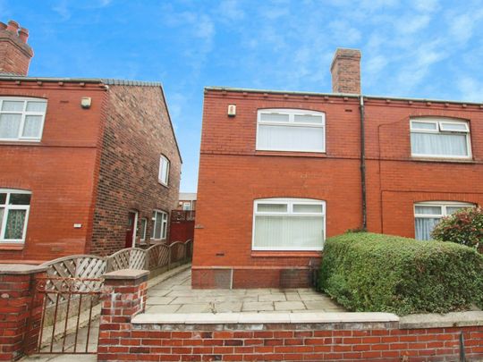 Semi-detached house to rent on - Photo 1