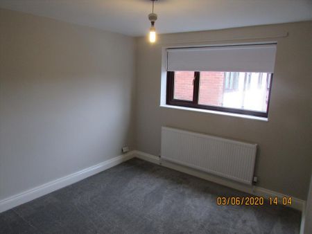 3 bedroom apartment to rent - Photo 4