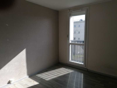 Location : Appartement 3 pièces 57 m2 – GRAND CHARMONT - Photo 5