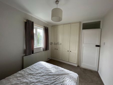 House to rent in Dublin, Blackrock, Rockfield - Photo 2