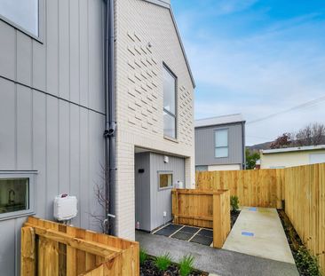 Naenae Living - Photo 5