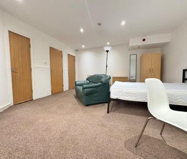 1 bedroom flat to rent - Photo 2