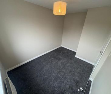 3 bedroom townhouse to rent - Photo 3