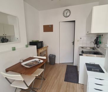 Location Appartement 1 pièce 25m² ORLEANS 45000 - Photo 6