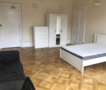 1 bedroom in a flat share to rent - Photo 6