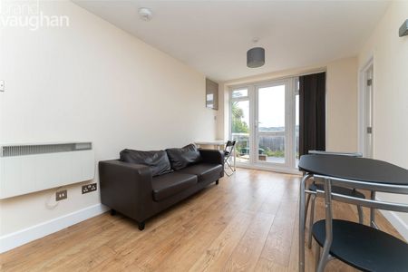 1 bedroom property to rent - Photo 2