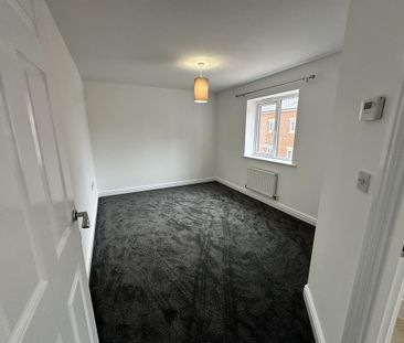 4 bedroom terraced house to rent - Photo 5