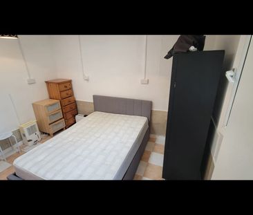 Studio Flat, High Street Harlesden, NW10 - Photo 2
