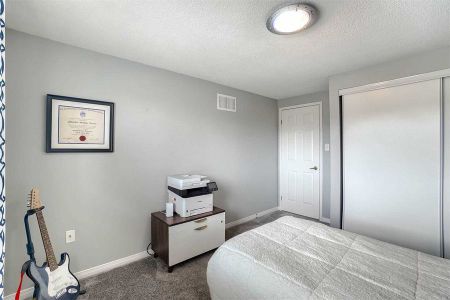 For Lease - 46 Lions Gate Blvd Boulevard, Barrie, Ontario - Photo 4