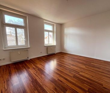 **Frisch sanierte 3-Zimmer-Wohnung in Bestlage am Karl-Heine-Kanal** - Photo 3