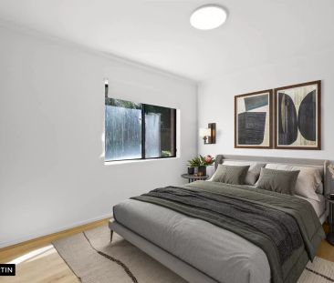 MGM MARTIN - UPDATED TWO BEDROOM APARTMENT - Photo 5