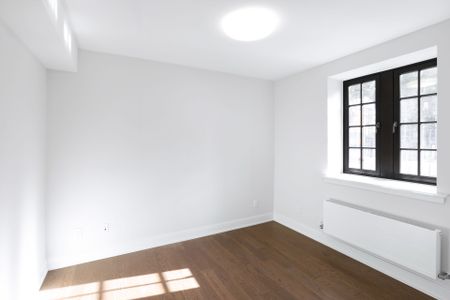 For Lease - 2 Clarendon Avenue Unit# 109, Toronto, Ontario - Photo 4