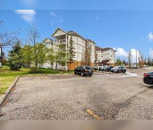 Fully Furnished 2 Bed 2 Bath Move-In Ready Utilities Incl. Fort Sask - Photo 4