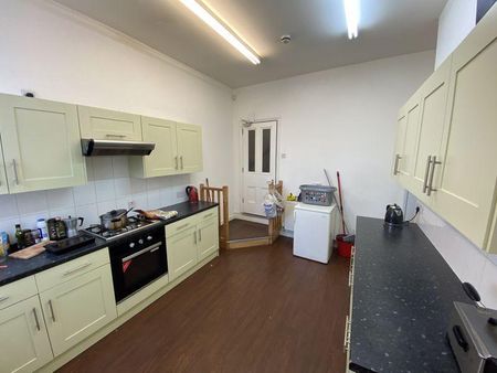 1 bedroom property to rent - Photo 4