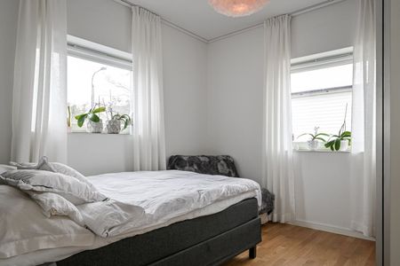 Djupdalsvägen, Skogås - Foto 4