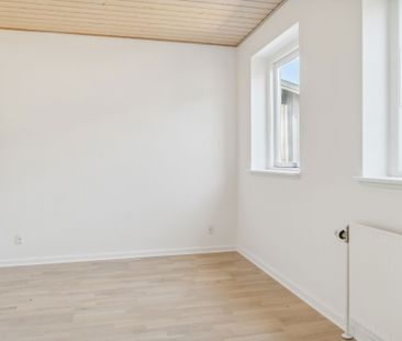 5-værelses Rækkehus på 116 m² i Skødstrup - Photo 2