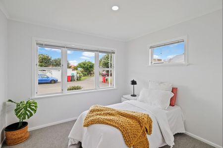 6 Ely Place, Levin - Photo 4