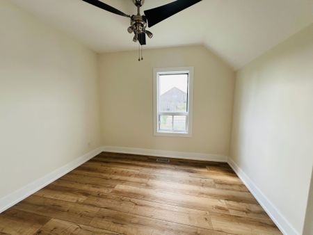 For Lease - 3526 Line 13 Line, Bradford West Gwillimbury, Ontario - Photo 2