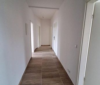 4 Zimmer Wohnung mit 2 Balkonen Viel Platz für die Familie - Foto 4