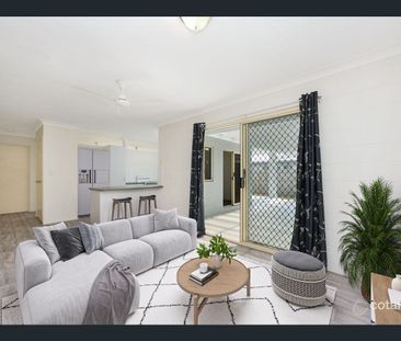 SPACIOUS 4-BEDROOM HOME IN DOUGLAS - Photo 1