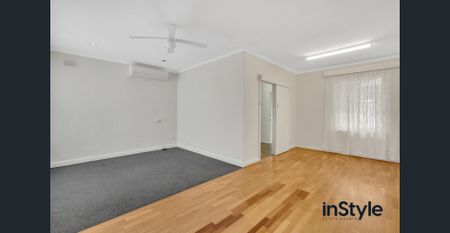 3 Bedroom Family Home With Pool - Photo 5