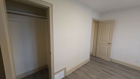 For Lease - 279 Cornelius Parkway Unit# Main, Toronto, Ontario - Photo 3