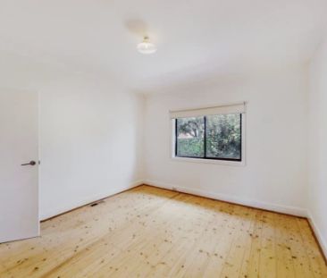 3 Bed, 1 Bath - Photo 5