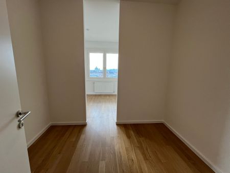 Stadtblick auf 3 Zimmern mit kleinem Balkon im 9. Stock direkt am Modenapark - zu mieten in 1030 Wien - Foto 2