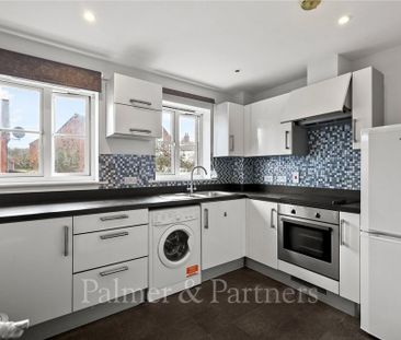 2 bedroom maisonette to rent - Photo 5