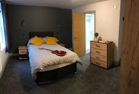 14 bedroom flat to rent - Photo 5