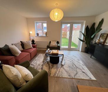 3 bedroom semi-detached house to rent - Photo 3