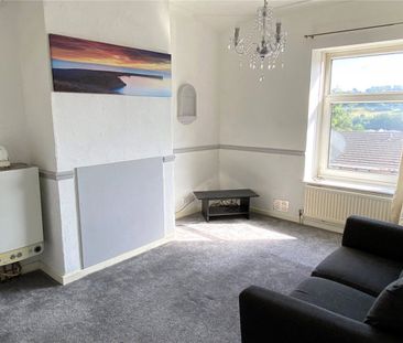 St. Lukes Close, Soothill, Batley, WF17 - Photo 5