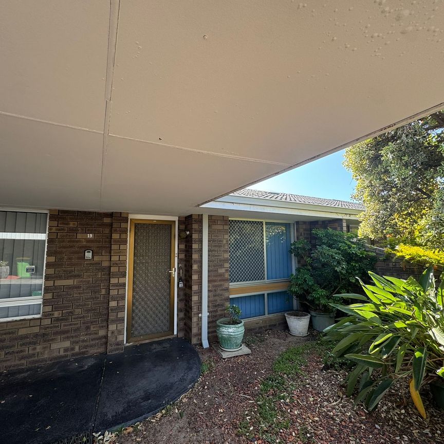 Over 55's Complex - Photo 1