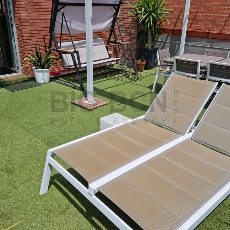 1 bedroom luxury penthouse for rent in Barcelona, Spain - Photo 1