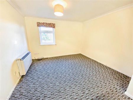 Staithe Road, Wisbech - Photo 2