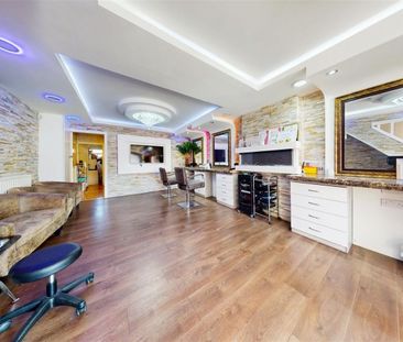 New Wellington Street, Blackburn - Photo 1