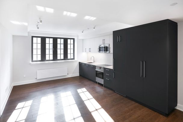 For Lease - 2 Clarendon Avenue Unit# 109, Toronto, Ontario - Photo 1