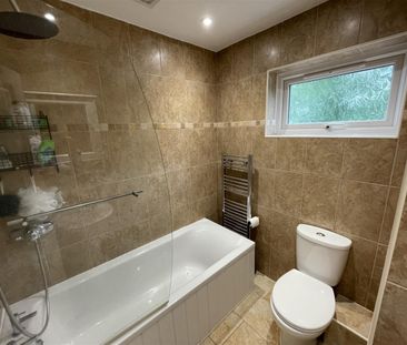 Addymore, Cam - Photo 6