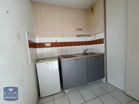 Location Appartement 2 pièces 38m² LAVAL 53000 - Photo 3