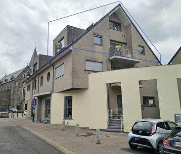 Ruim 3 slaapkamer duplex met autostaanplaats en kelderberging - Photo 4