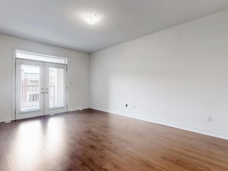 For Lease - 20 John Rudkin Lane, Markham, Ontario - Photo 2